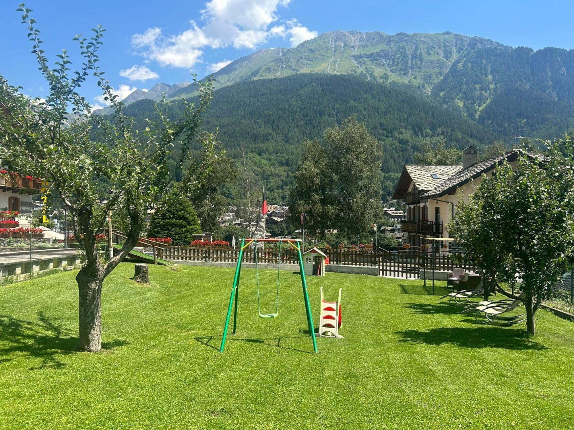 Hotel Des Glaciers Courmayeur Exteriér fotografie