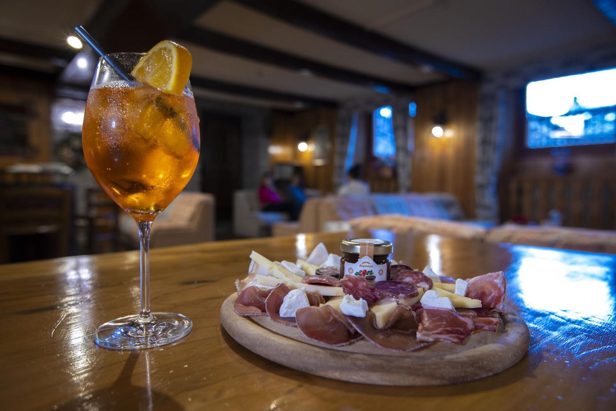 Hotel Des Glaciers Courmayeur Exteriér fotografie